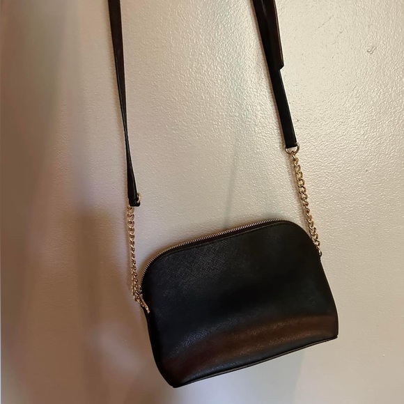 Michael Kors cross body - Picture 3 of 3